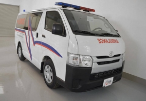 toyota-hiace-ambulance-conversion(13)           